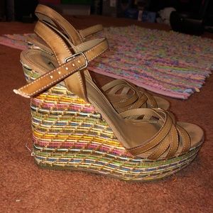 MIA Wedges